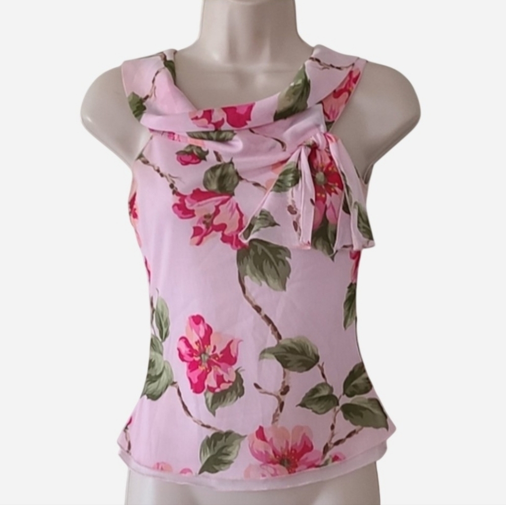 Floral Sleeveless Blouse